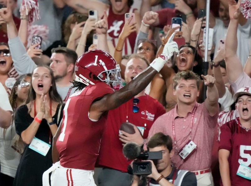 Alabama continues home domination of Tennessee: Highlights